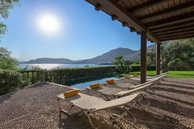 Image de Lavish Rhodes Beachfront Villa | Villa Blue Bay | 6 Bedrooms | Ptivate Beach.