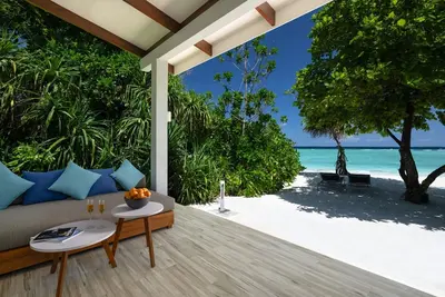 Image de Dazzling Maldives Beachfront Villa | Veyo Lagoon Villa | Breathtaking Sea Views.