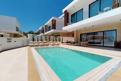 Image de Endearing Cyprus Beachfront Villa | Villa Nikea | 4 Bdr | Private Pool |.