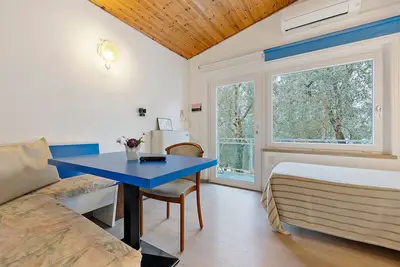 Image de Appartement 'Bungalow Pit Stop' avec vue sur le lac, Wi-Fi et climatisation