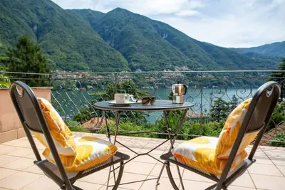 Image de Villa Dolce-Lake Views/Outdoor Terrace Dining