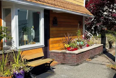 Image de Raven House: Luxurious 2-Bedroom Unit in Seaside Marblehead, Ma