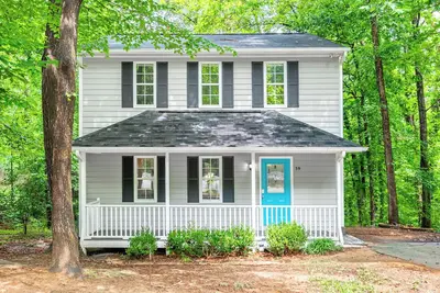 Image de Dog friendly, centrally located, renovated, 3-bedroom house in Durham
