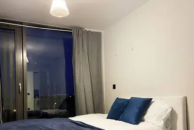 Image de Central Birmingham Luxury 2 Bedroom Apartment with Fast WiFi and Games Table