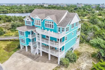 Image de 1-acre waterfront oasis with pool, hot tubs & sunrise/set views - dog-friendly