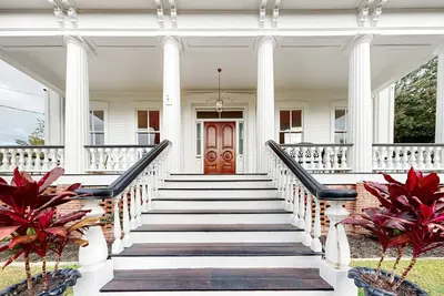 Image de Classic estate home in heart of Downtown Wilmington curated for entertaining