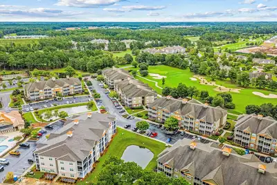 Image de Golf-course-front villa at Crow Creek with screened porch and washer/dryer