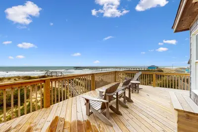 Image de Ocean & Beachfront House w/Private Washer/Dryer, Hot Tub, WiFi, Ac, Shared Pool