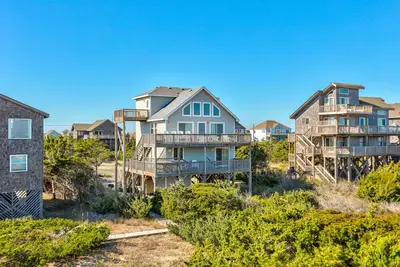Image de Oceanfront House with Private Hot Tub, Ocean View, Shared Pool, Free WiFi, & A/C