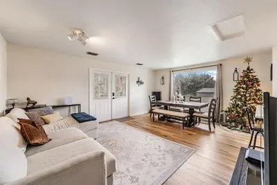 Image de “Relax & Recharge in a Private Countryside Cottage with Fire Pit, Laundry, & Gym