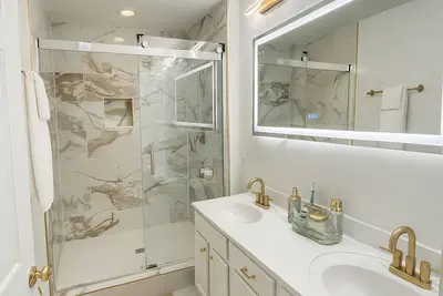 Image de Uptown Charlotte Condo 2 Br/ Rooftop & city views