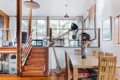 Image de Creative Three Level Retreat with Lovely Sea Views