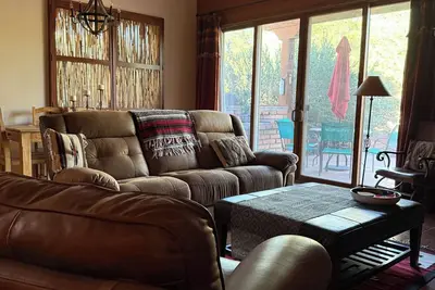 Inspired 2 bedroom home on the DeAnza Trail