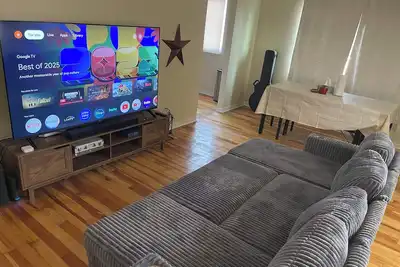 Image de Charming 4br Winslow Retreat—5 Min Walk Downtown, Ac, WiFi & Relaxing Yard