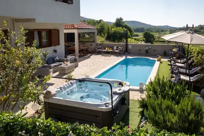Image de Villa Ivona Oslje by Villas Guide