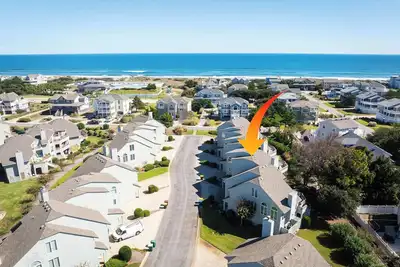 Image de Corolla Light Villa with Hot Tub, Amenities Access!