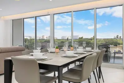 Image de Stylish 3br Condo at Eagle Beach