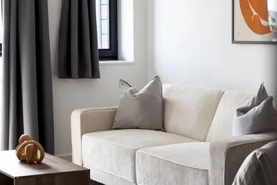 Image de Charming Riverside View Apartment/Pass The Keys