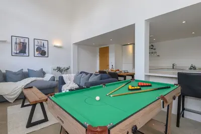 Image de Pass the Keys | Old School House - Luxury Family Xmas - Pool Table