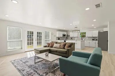 Image de Spacious 4 Bedroom Family Retreat in the Heart of McKinney, Tx