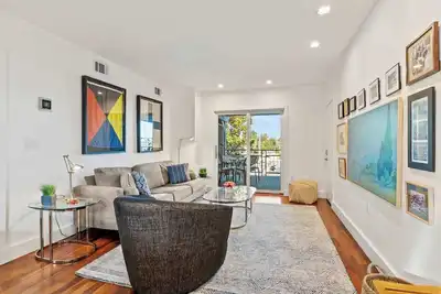 Image de Spa Creek Waterfront | Pool & Parking