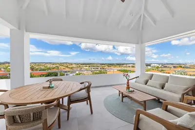 Image de Beautiful 4-bed new penthouse in Blue Bay!