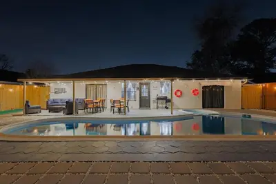Image de VillaVerde 4BRs/Pool/Sleeps16/Gym/Gameroom/Htx/Nrg