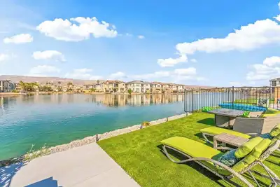 Image de Lake Home w/ 4 Private Bedrooms and Spool - Reduced