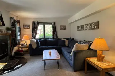 Image de Cozy 1-bedroom condo in Dover, Vt steps away from Mount Snow