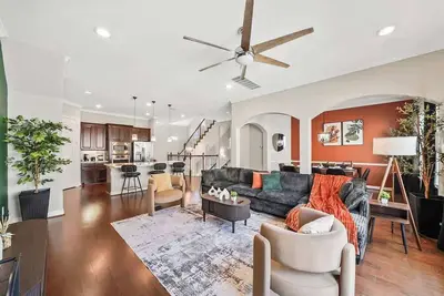 Image de Luxe 5bdr Retreat Gated, Fire Pit, Bbq, Wi-fi