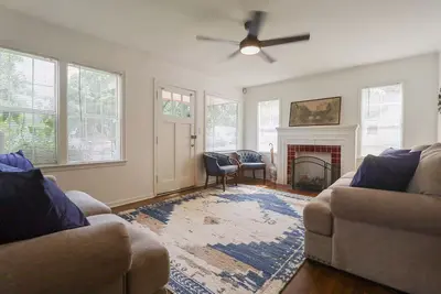 Image de Chic house: Tu/Expo/Cherry street/Downtown