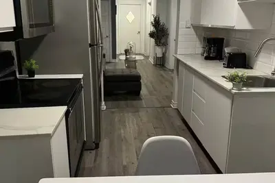 Image de Cozy 3 Bedroom Home Near Downtown!