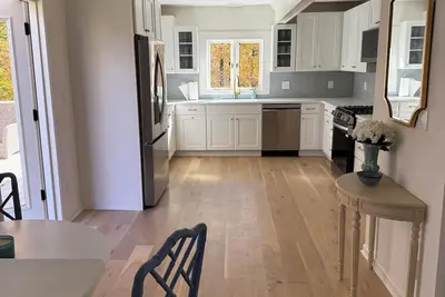 Image de Newly Renovated Charming Greenwich Guest Cottage