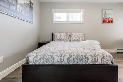 Image de Munjoy Hill 2br / King Beds / Pet-Friendly