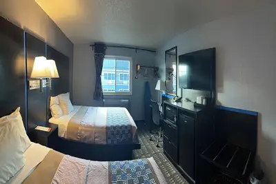 Image de Coratel Inn and Suites by Jasper Stillwater Standard 2 Queen Bed Non Smoking