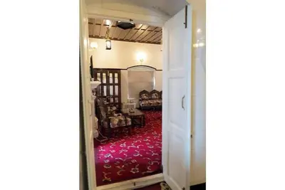 Image de Arvelia Colonial George Everest Luxe By Da Alohas