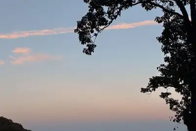 Image de Escape to the mountains in this cozy yet luxurious 3-bedroom, 2-bath retreat tucked away in the gated Bent Tree community of Jasper, Ga!