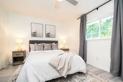 Image de Stylish 5-Star Longview Stay: 3br, Game Room & Smart TVs for 6–8 Guests