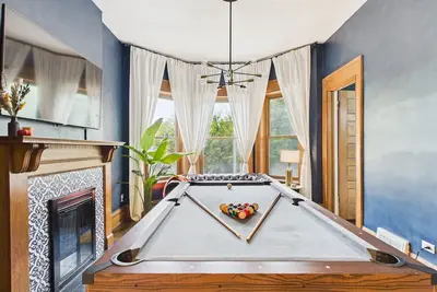 Image de Wrigley | Pet Friendly | Garage | Pool Table | W/D