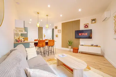 Image de Loge du Théâtre - 3★Étoiles - Vue Théâtre - Centre Ville - Climatisation