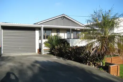 Image de Snells Beach  House 6 min walk to beach and playground