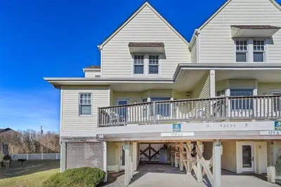 Image de Orca | Dog-Friendly Townhome w/ Ocean Views