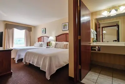 Image de Double Island Suite Escape! 2 Relaxing Units w/ Golf, Trails & Pool Access!