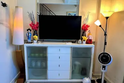 Image de Japan Vibe Loft Condo 50sqm with Great View Greenbelt Makati 2ac King Size Bed