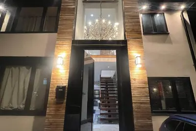 Image de Maison familiale élégante, 2x baignoire d'angle jacuzzi…