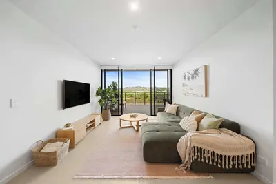 Image de The Corso: Sophisticated Living | Waterway Views