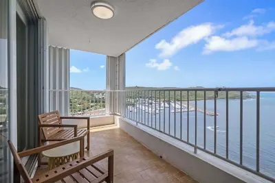 Image de Waterfront Apartment| Balcony Marina | Shared Pool