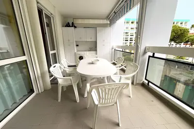 Image de Appartement terrasse proche plage