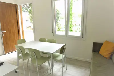 Image de Appartement lumineux avec piscine-Beahost