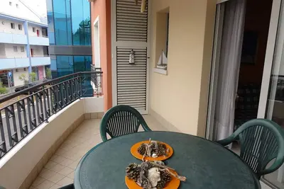 Image de Appartement moderne avec terrasse